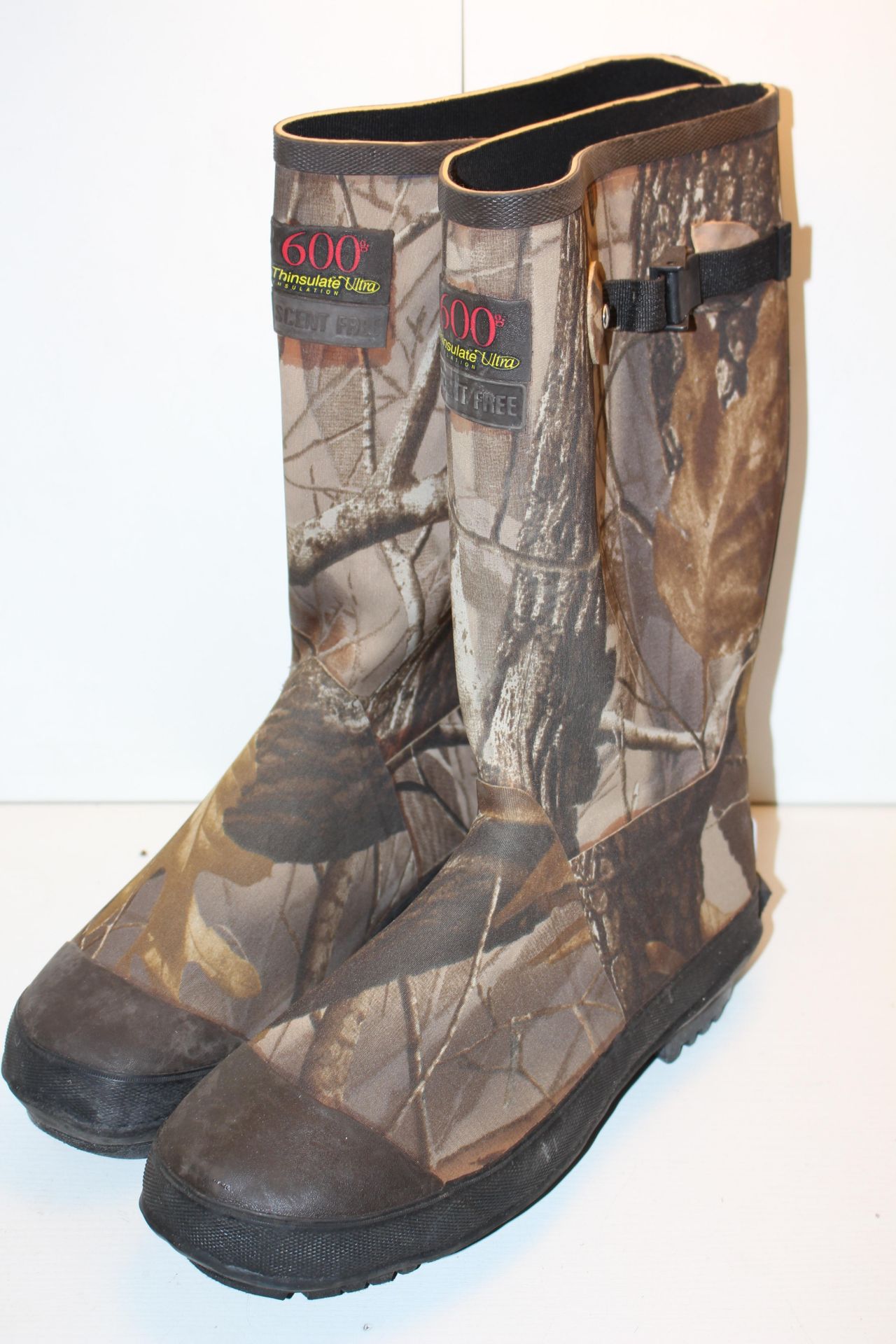 UNBOXED CAMO WELLINGTON BOOTS 11Condition ReportAppraisal Available on Request- All Items are