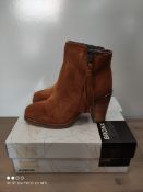 BOXED BRONX ANKLE BOOTS SIZE 39 RRP £70 (IMAGE DEPICTS STOCK)Condition ReportAppraisal Available