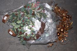 5X ASSORTED XMAS ITEMS (IMAGE DEPICTS STOCK)Condition ReportAppraisal Available on Request- All