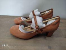 WOMENS HUSH PUPPIES KITTEN HEELS TAN SIZE 6 RRP £40 (IMAGE DEPICTS STOCK)Condition ReportAppraisal