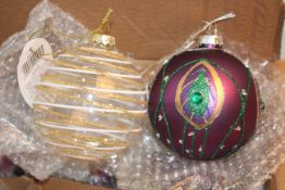 10X BOXED CHRISTMAS TREE BAUBLES (5 OF EACH DESIGN)Condition ReportAppraisal Available on Request-