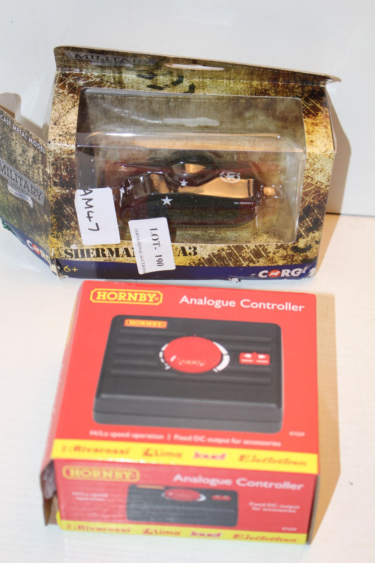 2X ASSORTED BOXED ITEMS BY CORGI & HORNBY (IMAGE DEPICTS STOCK)Condition ReportAppraisal Available