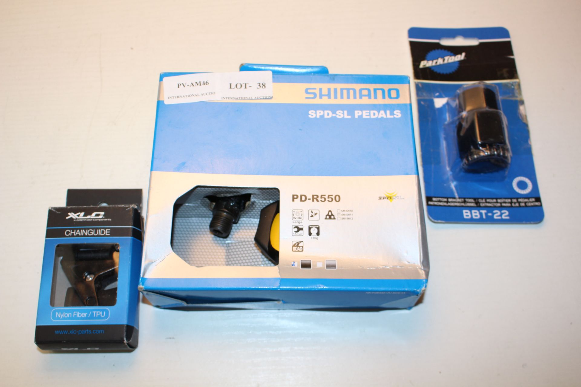 3X ASSORTED BOXED ITEMS TO INCLUDE SHIMANO SPD-SL PEDALS & OTHER (IMAGE DEPICTS STOCK)Condition