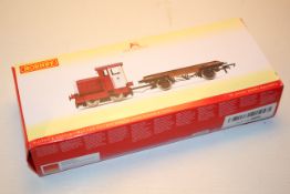 BOXED HORNBY RUSTON & HORNSBY 48DS AND FLATBED WAGON JOHN DEWAR & SONS 00 GAUGE MODEL RAILWAYS