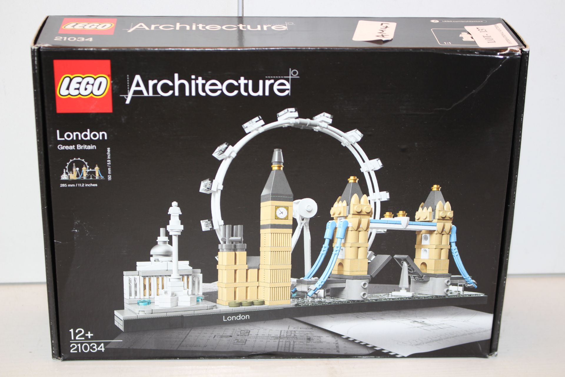 BOXED LEGO ARCHITECTURE LONDON GREAT BRITAIN 21034 RRP £34.99Condition ReportAppraisal Available