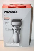 BOXED PANASONIC WET/DRY ESSENTIAL PERFORMANCE SHAVER ES-RW33-H RRP £27.99Condition ReportAppraisal