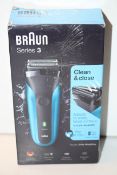 BOXED BRAUN SERIES 3 CLEAN & CLOSE WET & DRY SHAVER MODEL: 310S RRP £33.49Condition