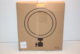 BOXED SELPHIE LIGHTING RIG (IMAGE DEPICTS STOCK)Condition ReportAppraisal Available on Request-