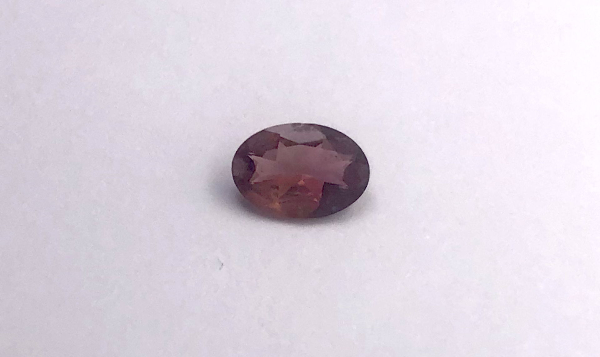 Oval Garnet 0.75 carat Ref 407