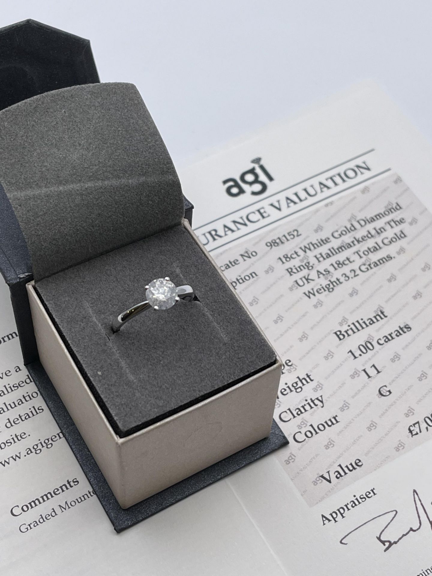 ***£7000.00*** 18CT WHITE GOLD LADIES DIAMOND SOLITAIRE RING, SET WITH ONE BRILLIANT CUT DIAMOND, - Image 2 of 2