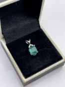 ***£3325.00*** 9CT WHITE GOLD DIAMOND AND EMERALD PENDENT, EMERALD- 1.60CT, SI/G QUALITY DIAMONDS,