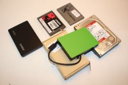 6X ASSORTED ITEMS TO INCLUDE SEAGATE, WESTERN DIGITAL & OTHER (IMAGE DEPICTS STOCK)Condition