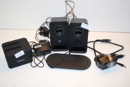 3X ASSORTED ITEMS TO INCLUDE SPEAKERS, WIRELESS CHARGING DOCK AND HDD DOCK (IMAGE DEPICTS STOCK)