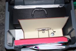 6X ASSORTED ITEMS (IMAGE DEPICTS STOCK/GREY BOX NOT INCLUDED)Condition ReportAppraisal Available