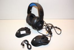 3X ASSORTED ITEMS TO INCLUDE CORSAIR MOUSE'S & GAMING HEADSET Condition ReportAppraisal Available on