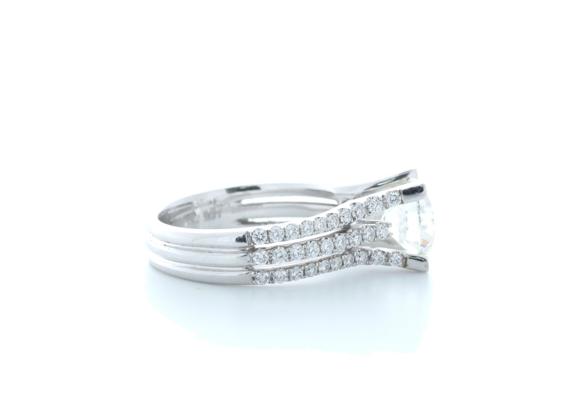18ct White Gold Three Row Diamond Ring 3.10 (2.1) Carats - Valued by IDI £78,950.00 - 18ct White - Image 4 of 5