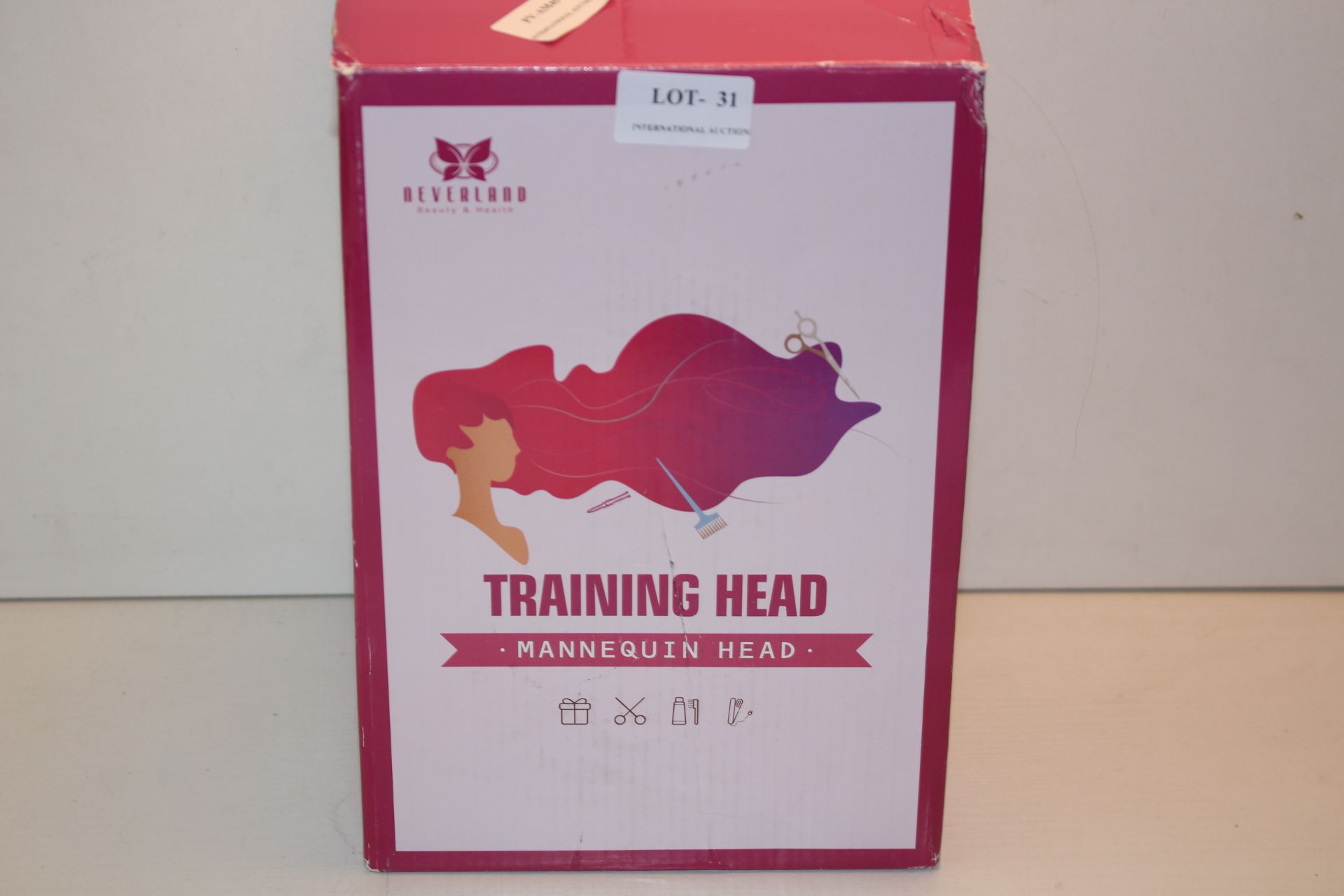 BOXED NEVERLAND BEAUTY & HEALTH TRAIN ING HEAD MABNNEQUIN HEAD RRP £18.99Condition ReportAppraisal