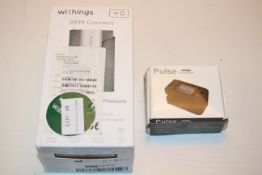 2X ASSORTED ITEMS TO INCLUDE WITHINGS BPM CONNECT BLOOD PRESSURE MONITOR & PULSE OXIMETER COMBINED