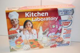 BOXED BRAND NEW CLEMENTONI SCIENCE & PLAY KLITCHEN LABORATORY RRP £39.99Condition ReportAppraisal