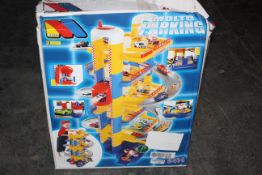 BOXED MOLTO PARKING 5414 CHILDRENS MULTI LEVEL CAR PARK Condition ReportAppraisal Available on