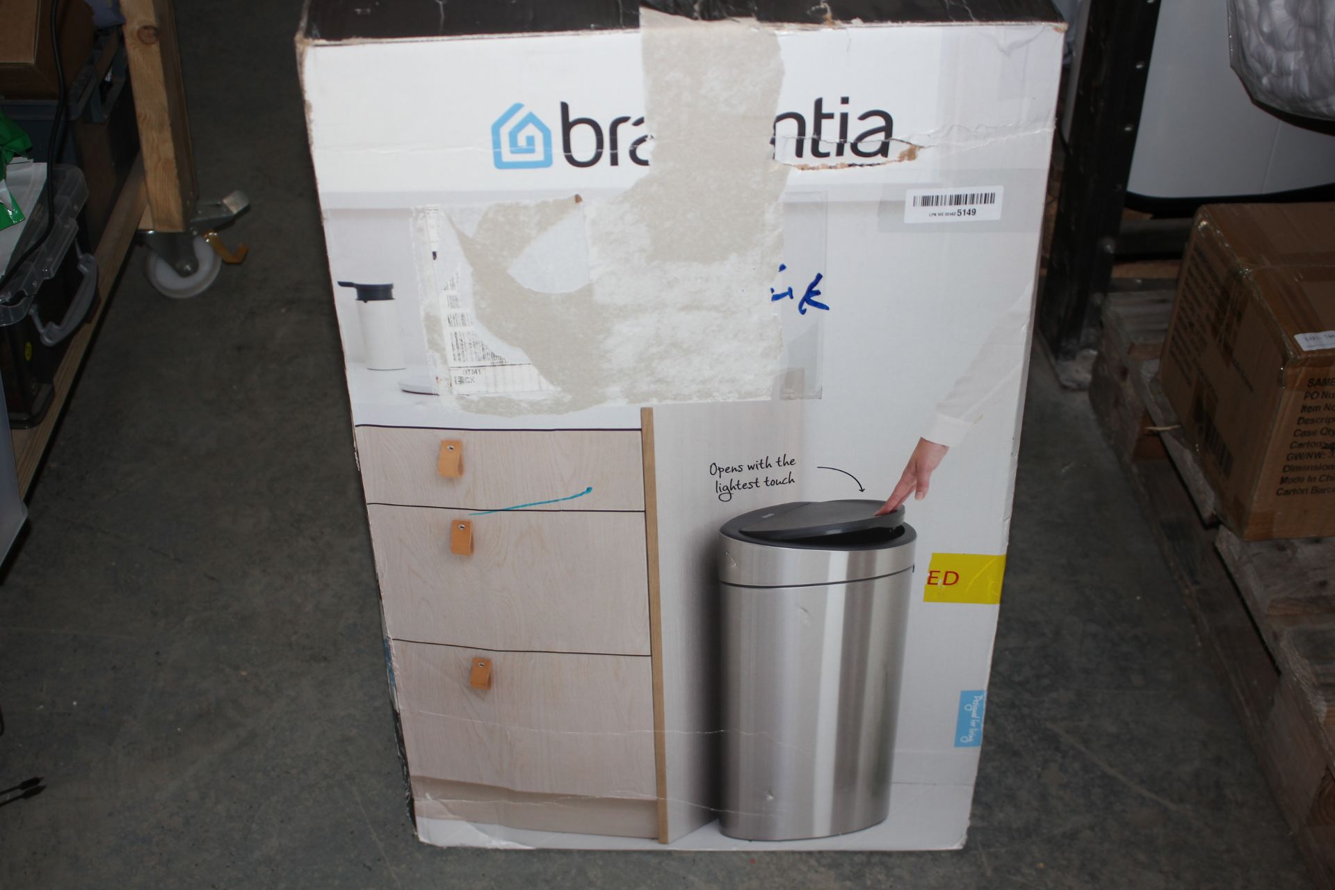 BOXED BRABANTIA 40L TOUCH BIN RRP £50.99Condition ReportAppraisal Available on Request- All Items