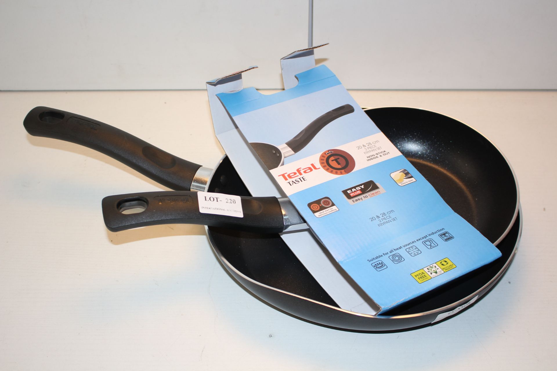 2X ASSORTED TEFAL FRYING PANS (IMAGE DEPICTS STOCK)Condition ReportAppraisal Available on Request-