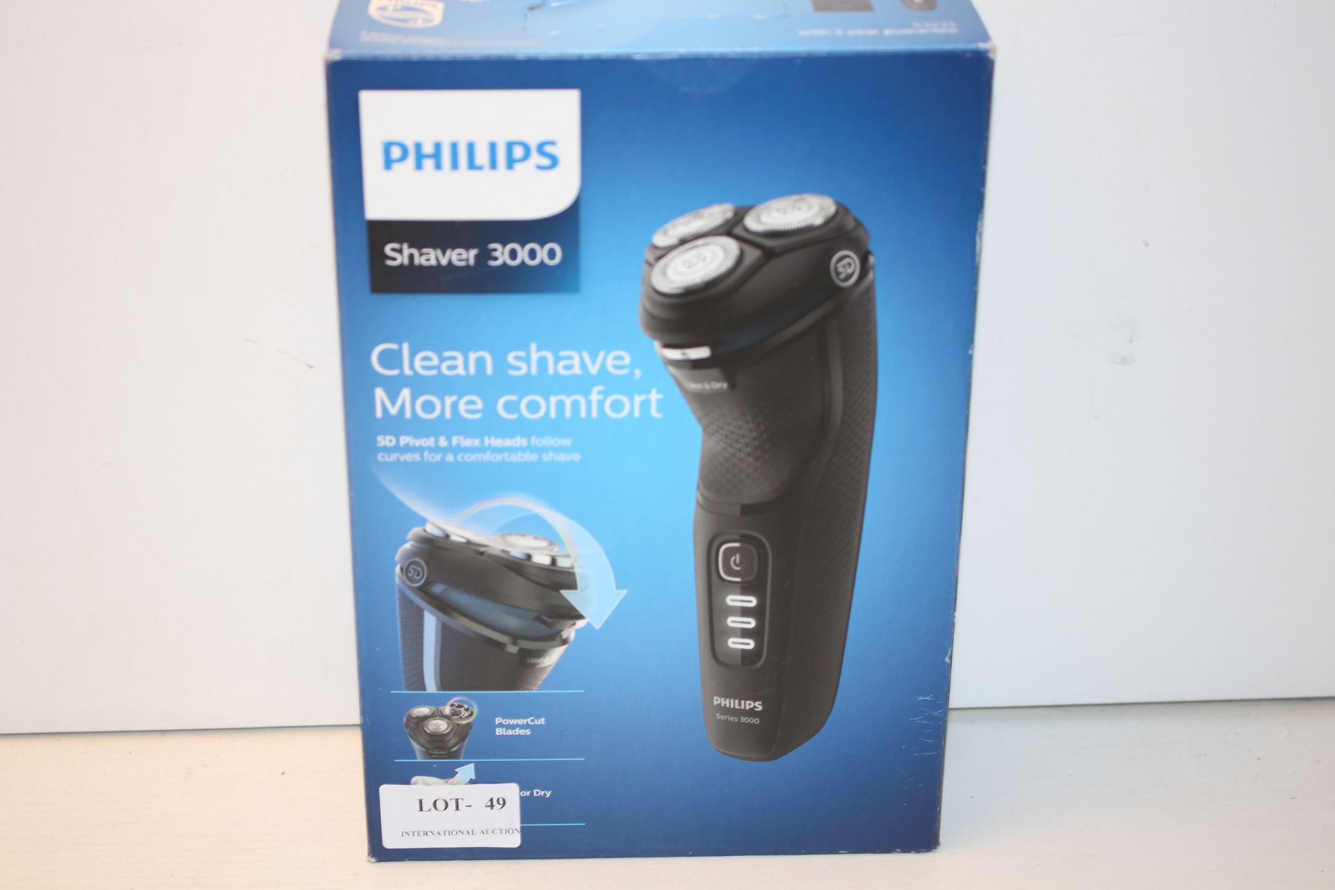 BOXED PHILIPS SHAVER 3000 RRP £50.00Condition ReportAppraisal Available on Request- All Items are