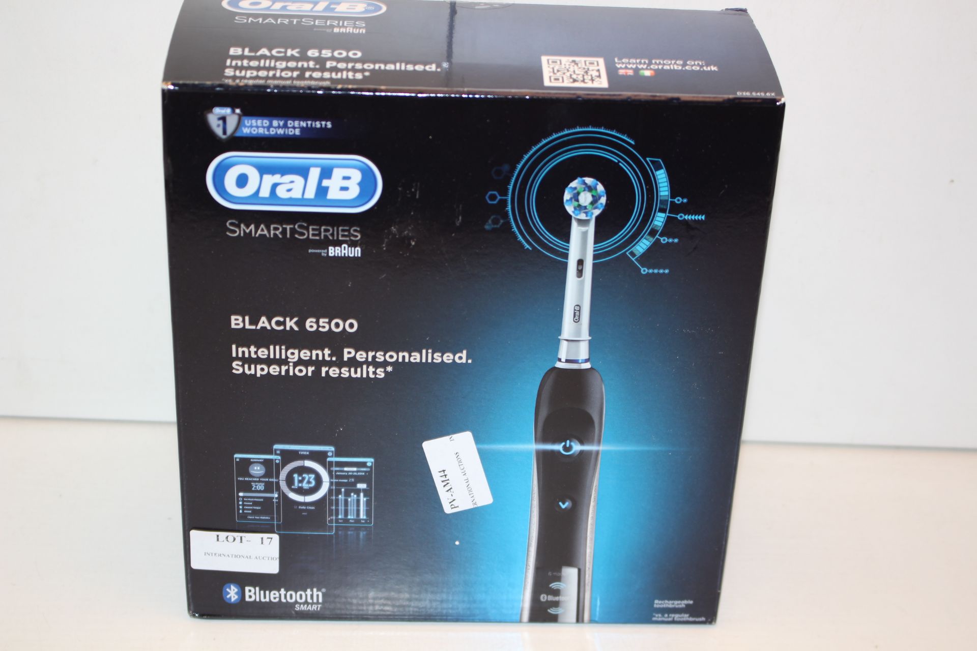 BOXED ORAL B SMART SERIES POWERED BY BRAUN BLACK 6500 TOOTHBRUSH RRP £139.00Condition