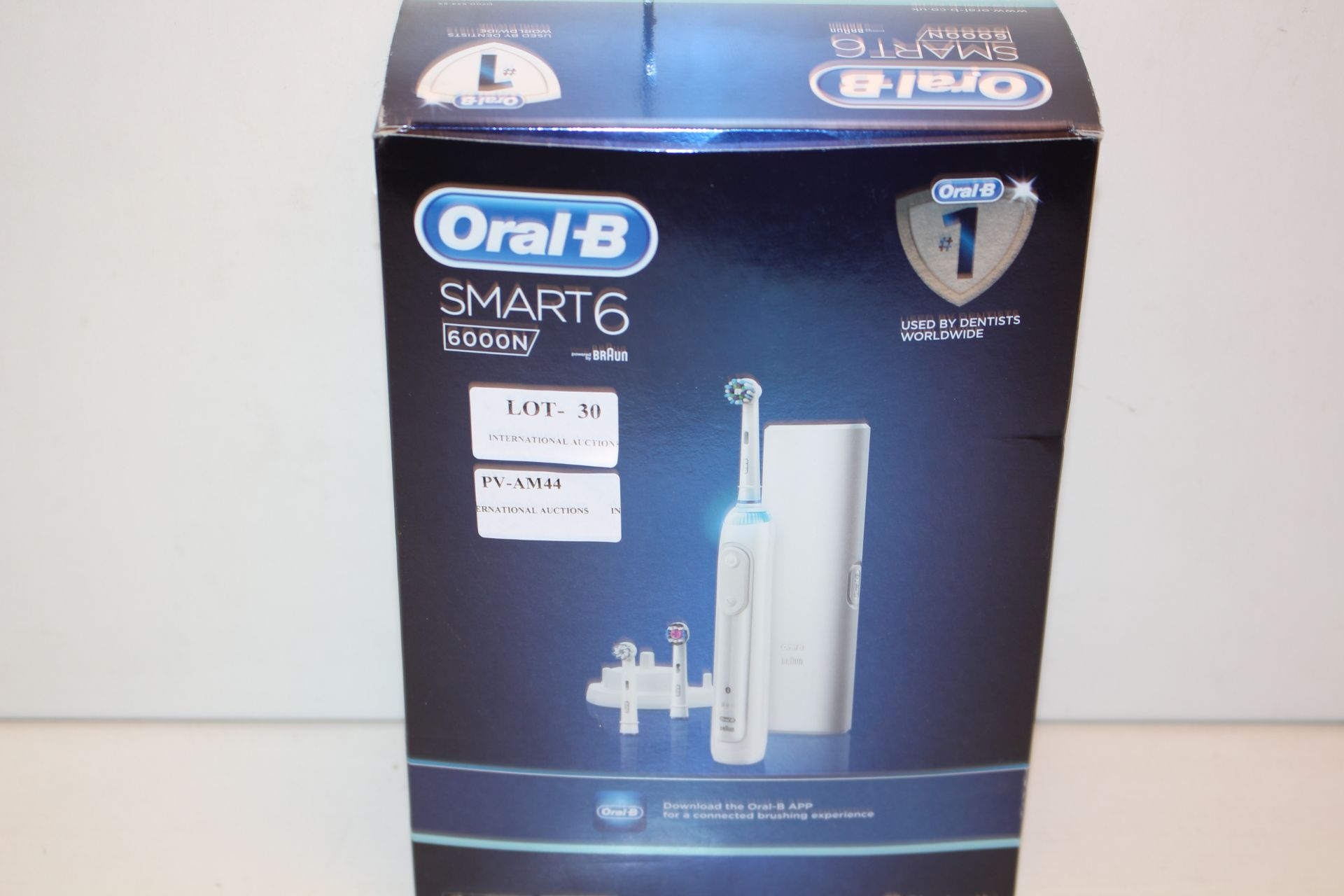 BOXED ORAL B SMART 6 POWERED BY BRAUN 6000N TOOTHBRUSH RRP £129.00Condition ReportAppraisal