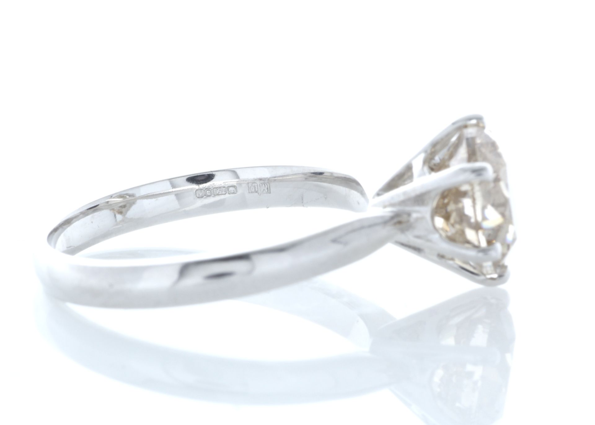 18ct White Gold Single Stone Claw Set Diamond Ring 2.58 Carats - Valued by GIE £79,955.00 - 18ct - Image 4 of 5