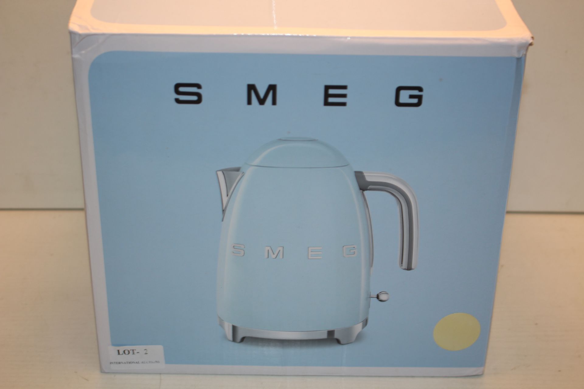 BOXED SMEG KETTLE CREAM RRP £129.99Condition ReportAppraisal Available on Request- All Items are