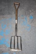 UNBOXED SPEAR & JACKSON GARDEN FORK Condition ReportAppraisal Available on Request- All Items are