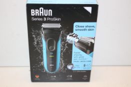 BOXED BRAUN SERIES 3 PROSKIN WET & DRY SHAVER MODEL: 3010S RRP £54.99Condition ReportAppraisal