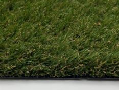 ***FREE DELIVERY & NO HAMMER VAT*** BRAND NEW, ARTIFICIAL GRASS FROM THE MIAMI RANGE 30MM