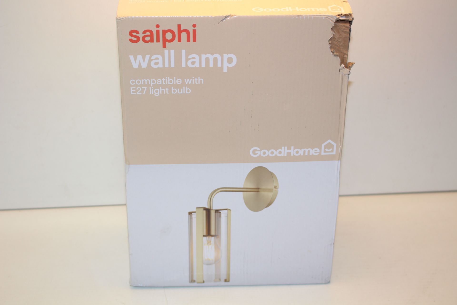 BOXED SAIPHI WALL LAMP E27 RRP £29.99Condition ReportAppraisal Available on Request- All Items are