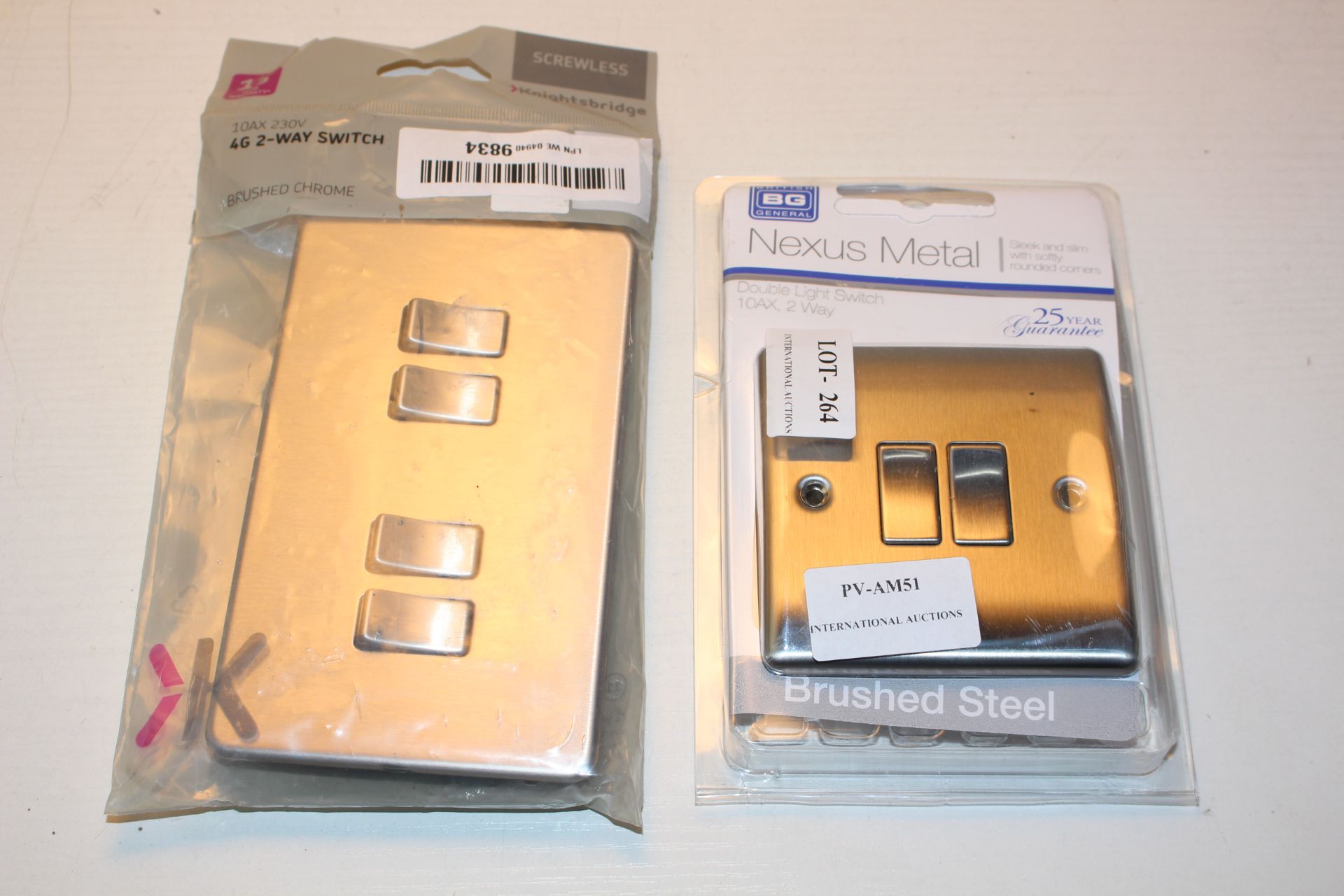 2X ASSORTED LIGHT SWITCHES (IMAGE DEPICTS STOCK)Condition ReportAppraisal Available on Request-