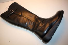 BOXED TALL LADIES BLACK BOOTS UK SIZE 5 Condition ReportAppraisal Available on Request- All Items