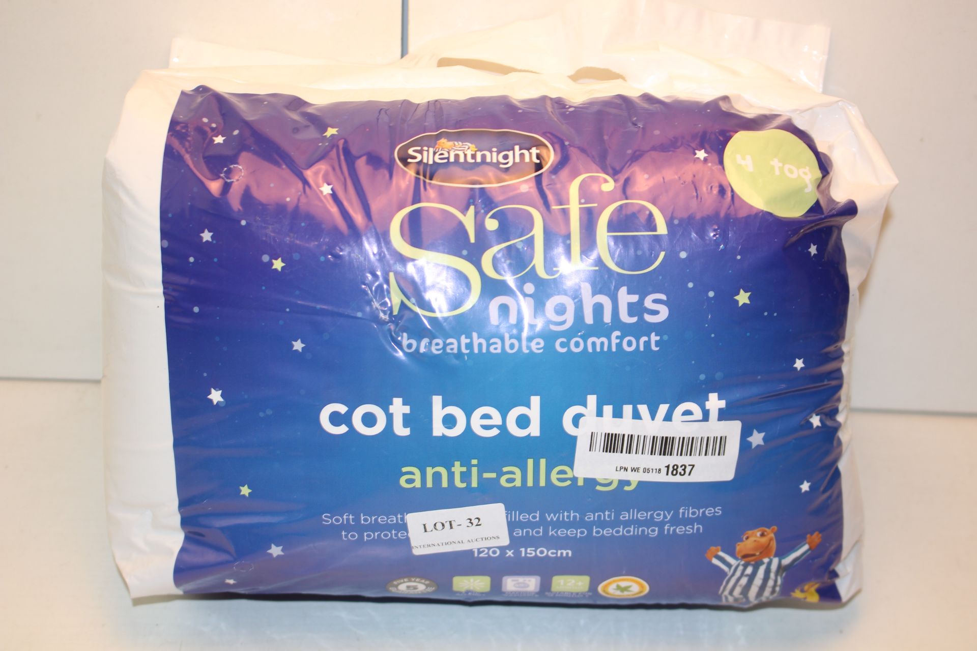 BAGGED SILENTNIGHT SAFE NIGHTS COT BED DUVET 120 X 150 CM RRP £15.00Condition ReportAppraisal