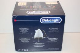 BOXED DELONGHI BRILLIANTE DESIGN ELECTRIC KETTLE RRP £52.99Condition ReportAppraisal Available on