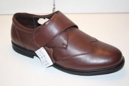 BOXED BROWN LEATHER MENS SHOE UK SIZE 12Condition ReportAppraisal Available on Request- All Items