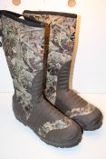 UNBOXED CAMO WELLINGTONS UK SIZE 12Condition ReportAppraisal Available on Request- All Items are