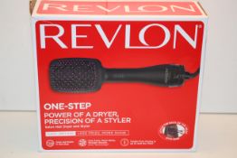 BOXED REVLON ONE-STEP POWER OF A DRYER PRECISION OF A STYLER SALON HAIR DRYER AND STYLER RRP £52.