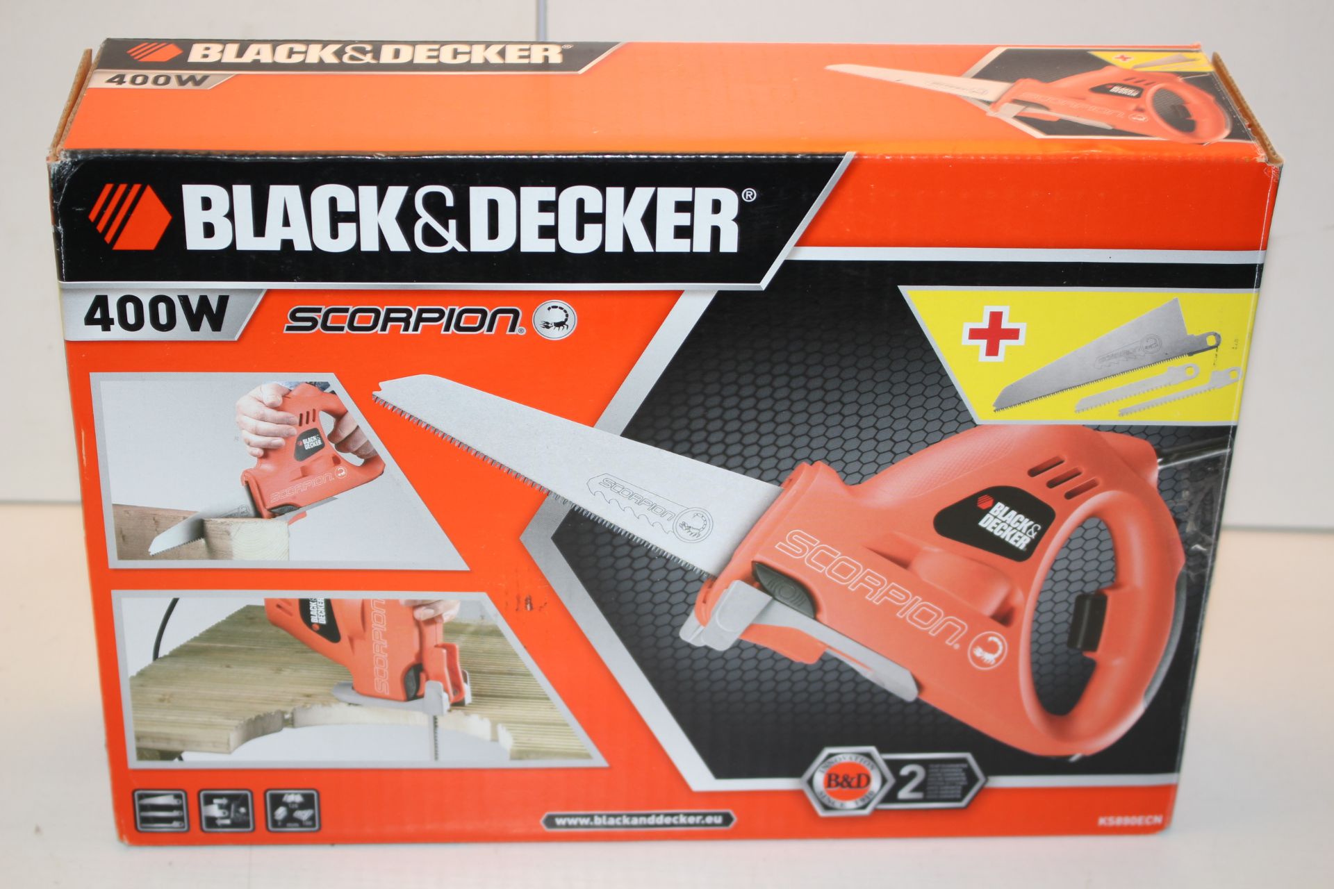 BOXED BLACK + DECKER 400W POWERED HANDSAW RRP £44.90Condition ReportAppraisal Available on