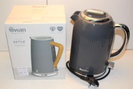 2X BOXED/UNBOXED ASSORTED KETTLES BY SWAN & BREVILLE (IMAGE DEPICTS STOCK)Condition