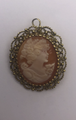 6.2g Gold Cameo Brooch / Pendant - Hallmark unclear to read