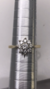 18 carat Yellow Gold Diamond Ring