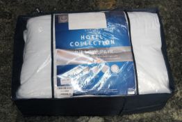 BAGGED COMFY QUILTS LUXURY HOTEL COLLECTION PILLOW PAIR Condition ReportAppraisal Available on