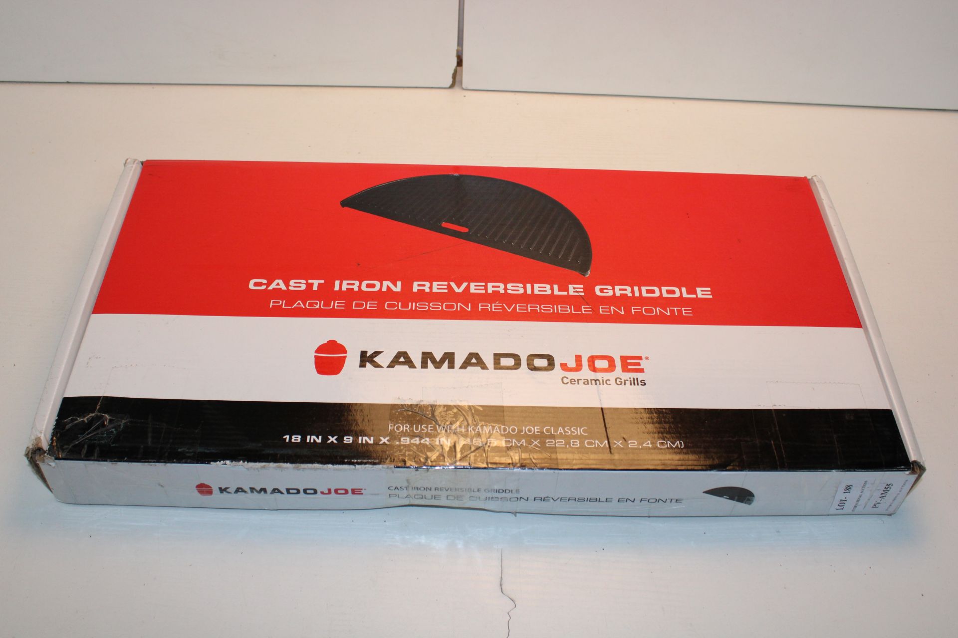 BOXED KAMADO JOE CAST IRON REVERSIBLE GRIDDLECondition ReportAppraisal Available on Request- All