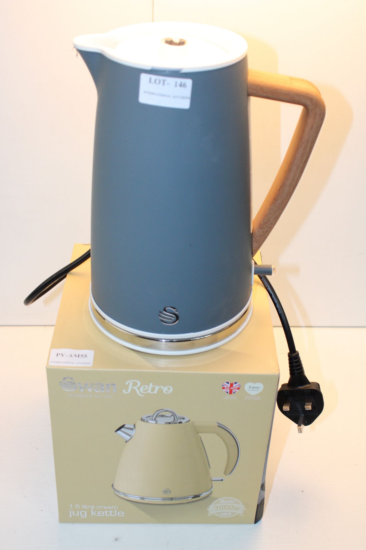 2X ASSORTED BOXED/UNBOXED SWAN KETTLES (IMAGE DEPICTS STOCK)Condition ReportAppraisal Available on