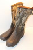 UNBOXED CAMO WELLINGTON BOOTS UK SIZE 12Condition ReportAppraisal Available on Request- All Items